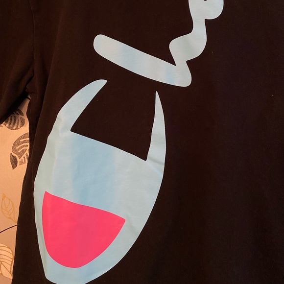 Champion Tee - Picture 2 of 6